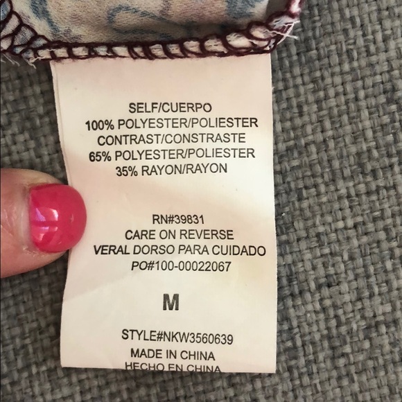 Cute Top - Picture 4 of 4